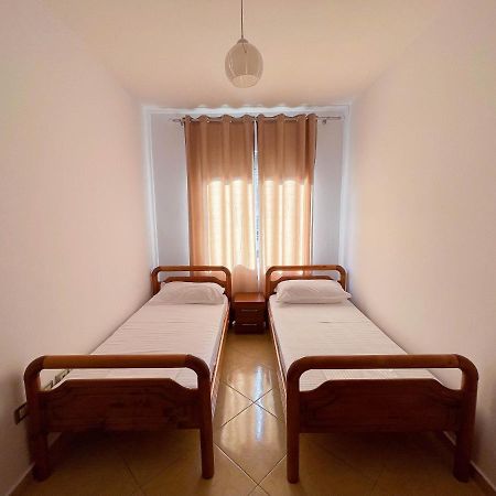 Aulona'S Apartment วญอเรอ ภายนอก รูปภาพ