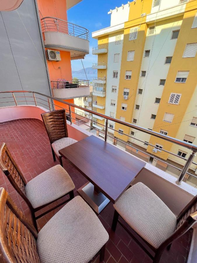 Aulona'S Apartment วญอเรอ ภายนอก รูปภาพ